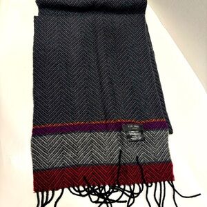 Ted Baker London Men’s Wool Scarf Chevron